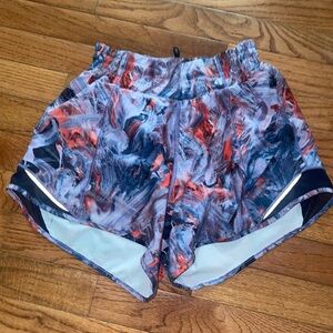 Lululemon Hotty Hot 4”